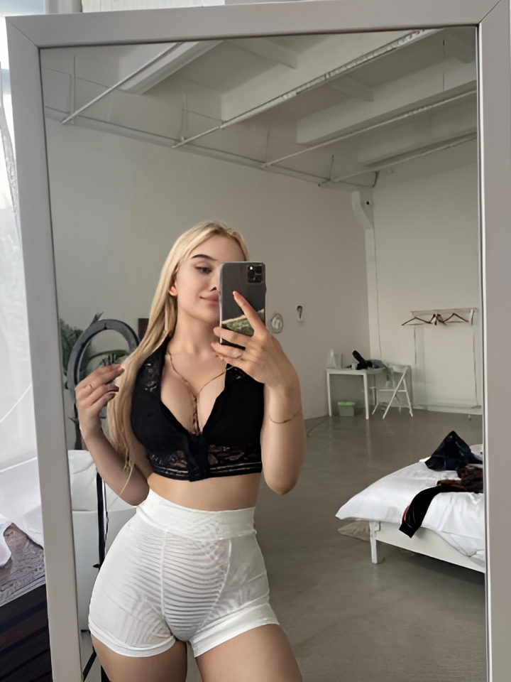 Виктория привлекательная девушка из Черногорска цена от 2000 руб