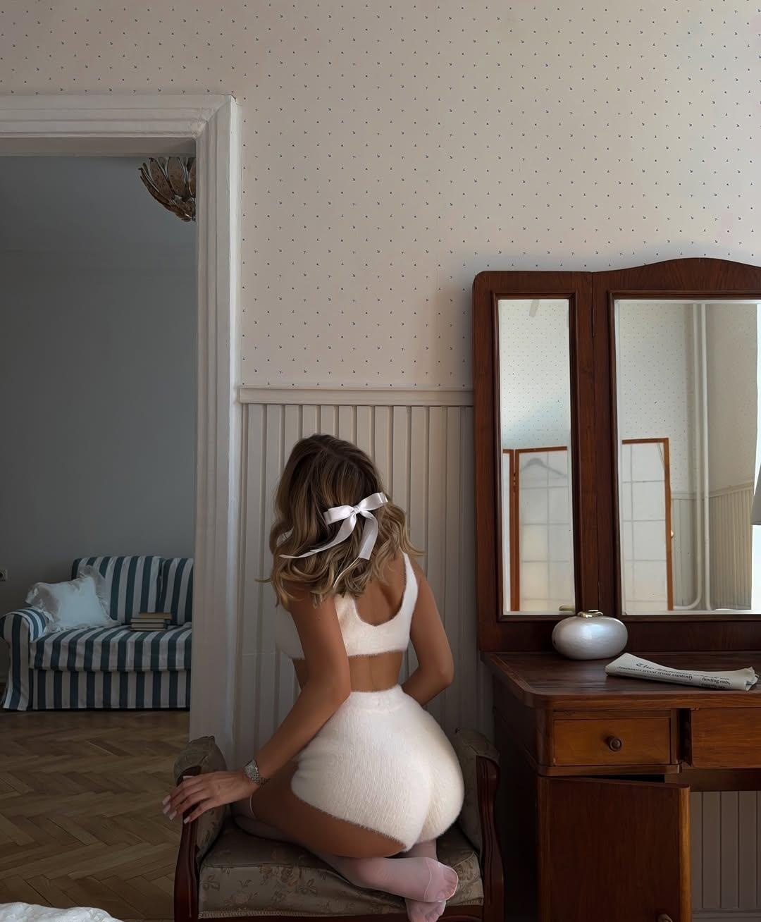 Алиса привлекательная девушка из Черногорска цена от 7000 руб